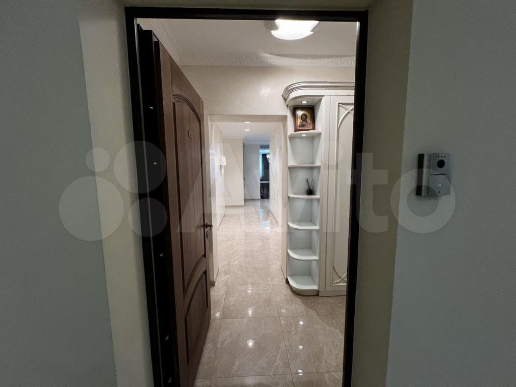 Продается 4-комн. квартира, 177.8 м² — фото 2