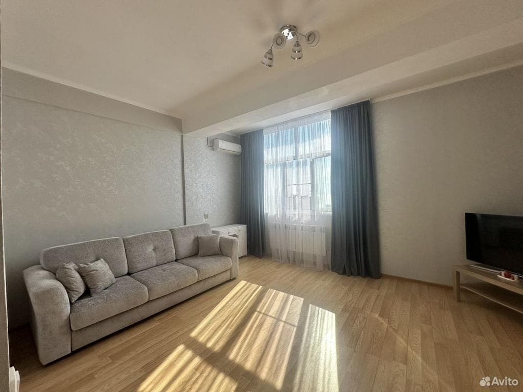 Продается 4-комн. квартира, 90 м² — фото 2