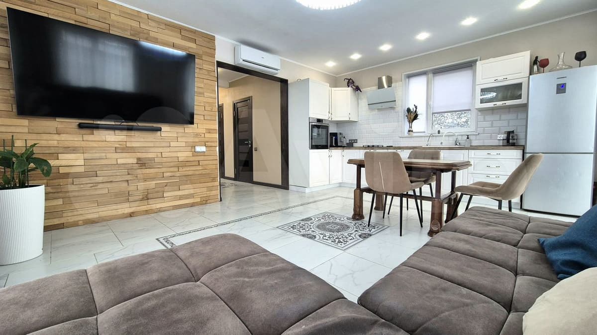 Продается 4-комн. квартира, 110 м² — фото 2