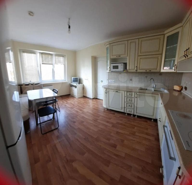 Продается 3-комн. квартира, 82 м²