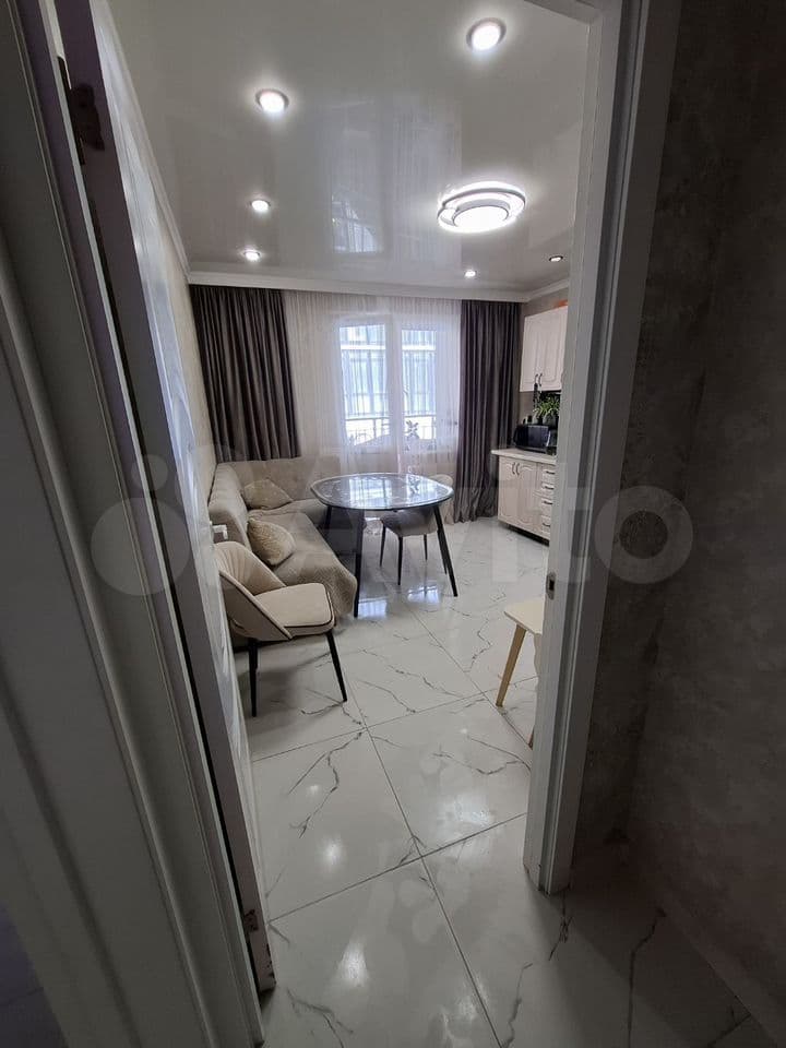 Продается 3-комн. квартира, 76.7 м²
