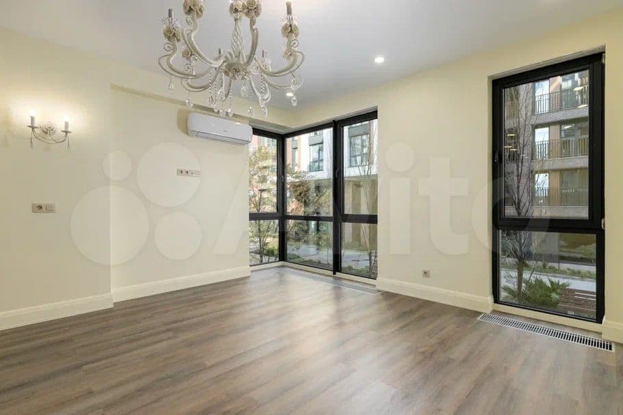 Продается 2-комн. квартира, 75.5 м²