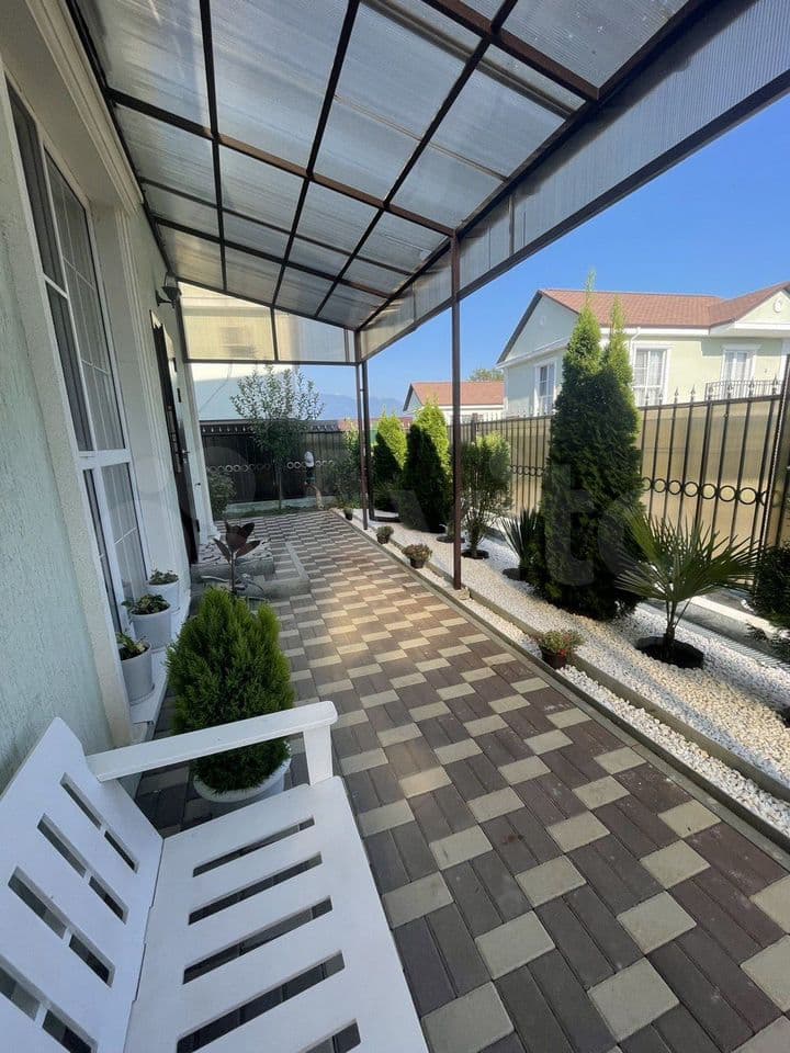 Продается 4-комн. квартира, 132 м²