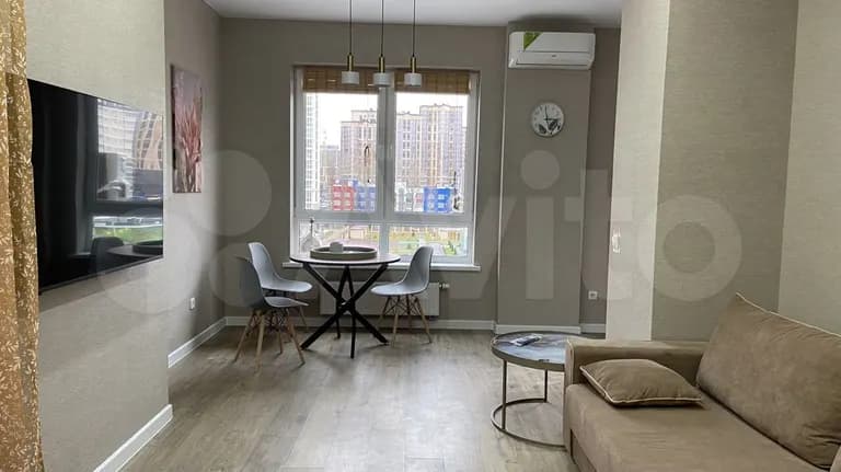 Продается 2-комн. квартира, 57 м²