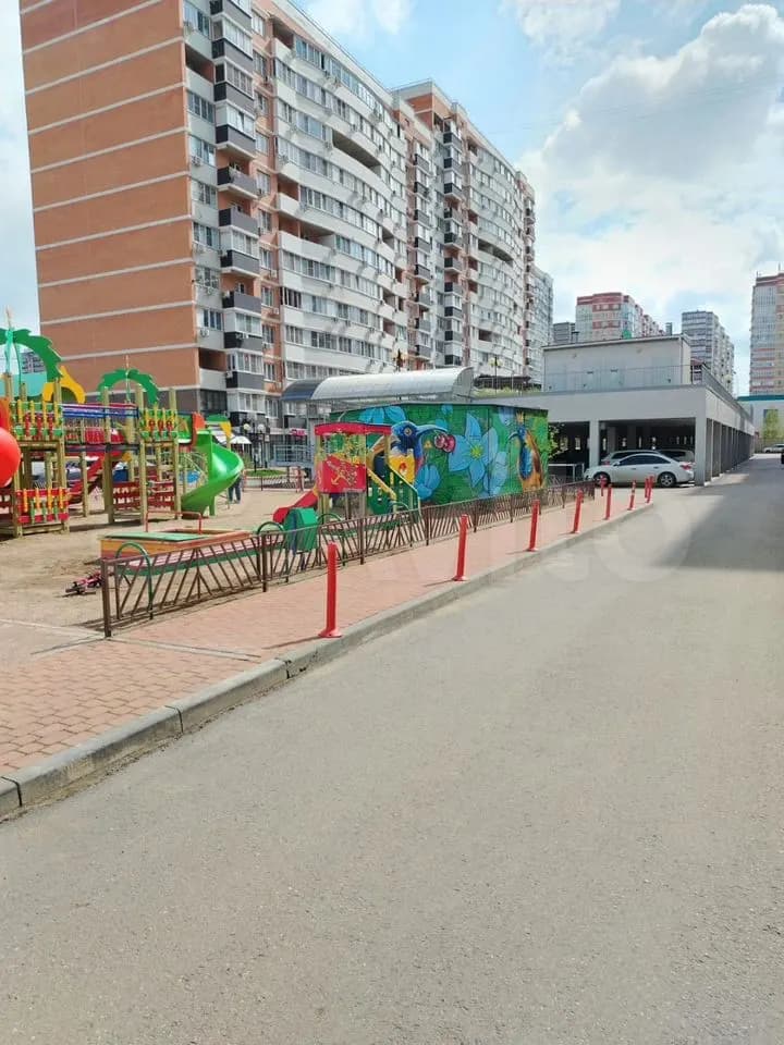 Продается 2-комн. квартира, 59 м² — фото 2