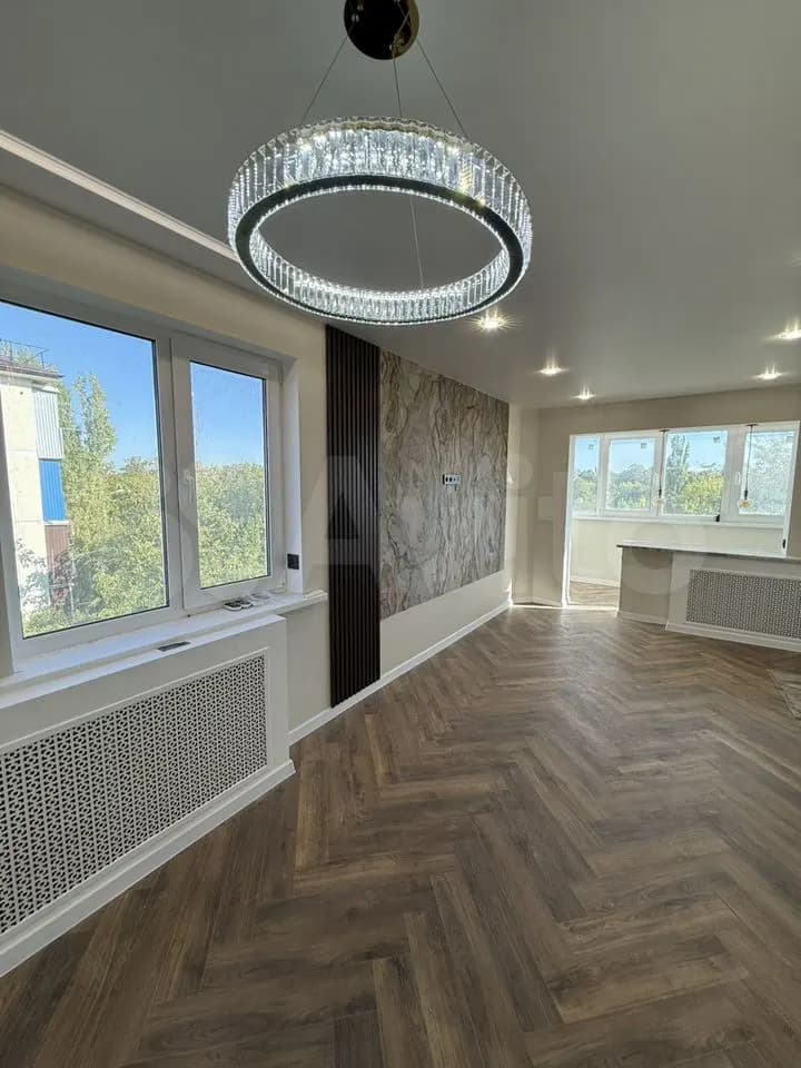 Продается 3-комн. квартира, 61.9 м²