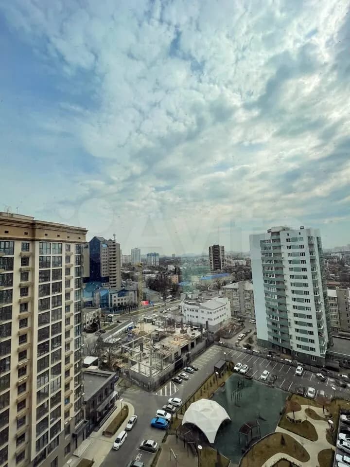Продается 1-комн. квартира, 48.4 м² — фото 2