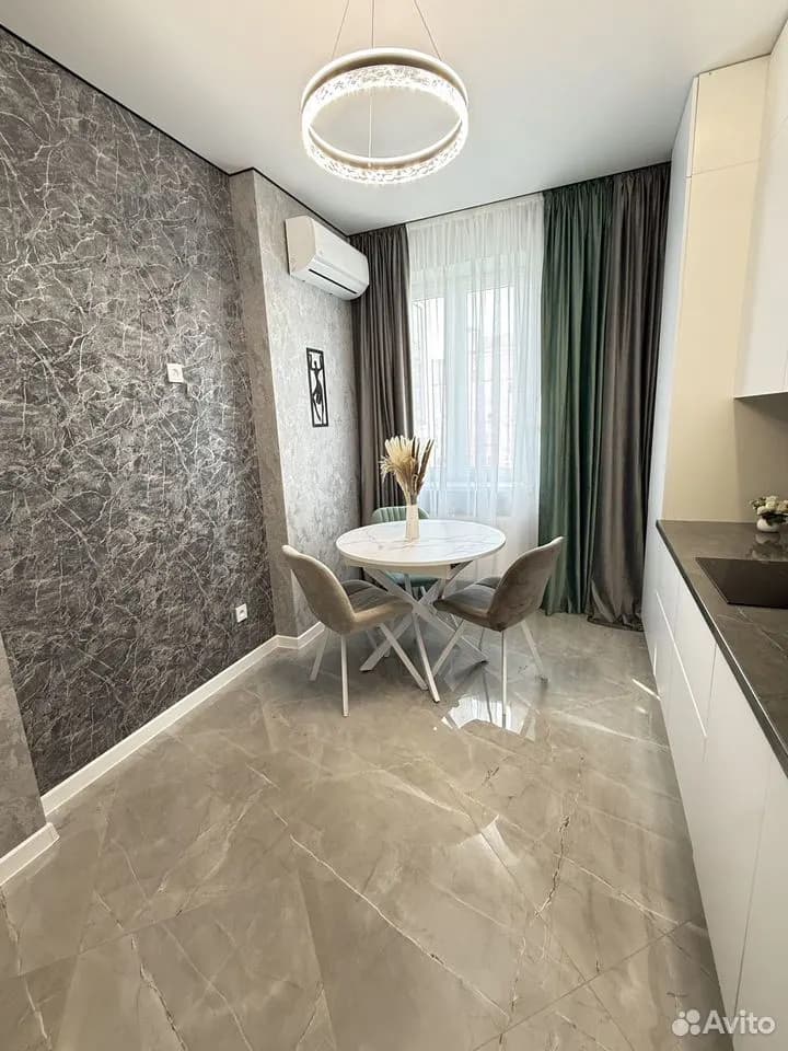 Продается 1-комн. квартира, 40 м² — фото 4