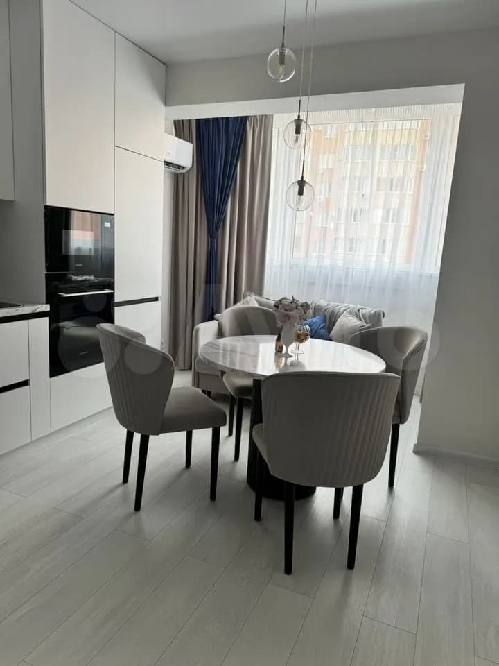 Продается 1-комн. квартира, 40 м² — фото 2