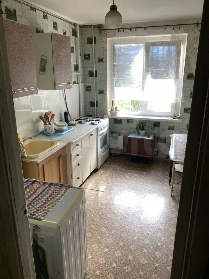 Продается 4-комн. квартира, 76 м² — фото 2