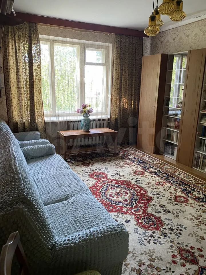 Продается 4-комн. квартира, 102.9 м²