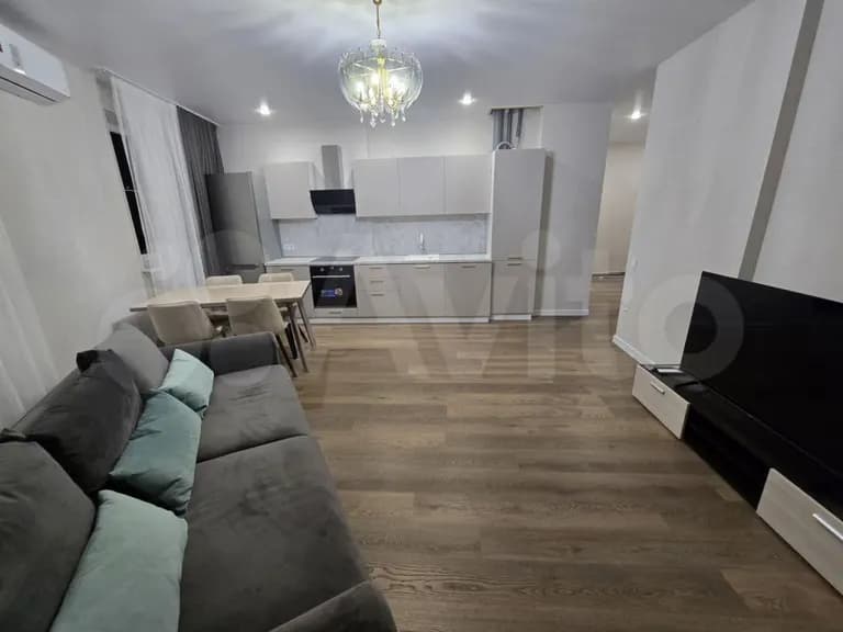Продается 2-комн. квартира, 75 м²