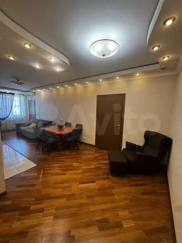 Продается 1-комн. квартира, 67 м² — фото 4