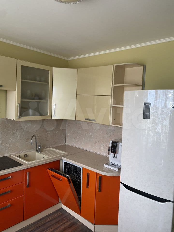 Продается 2-комн. квартира, 54 м² — фото 2