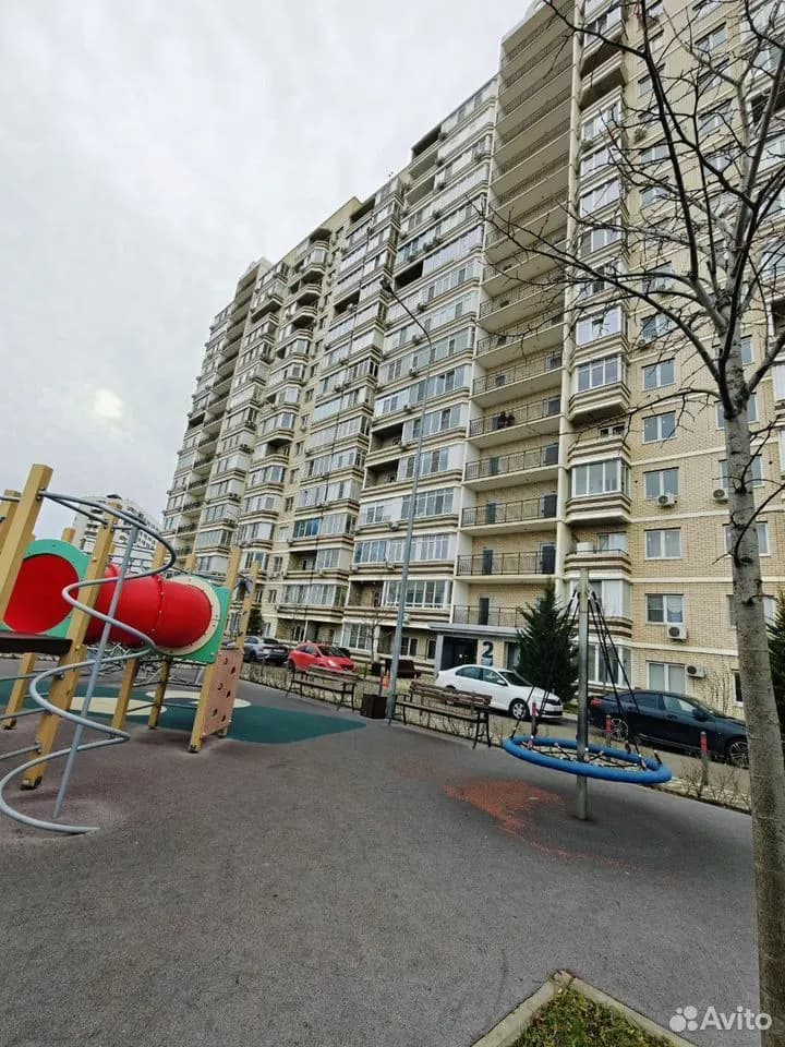 Продается 1-комн. квартира, 42.9 м² — фото 2