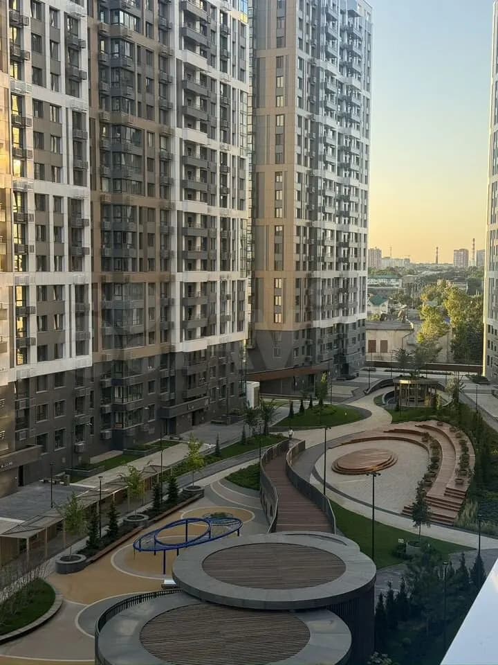 Продается 1-комн. квартира, 42 м²