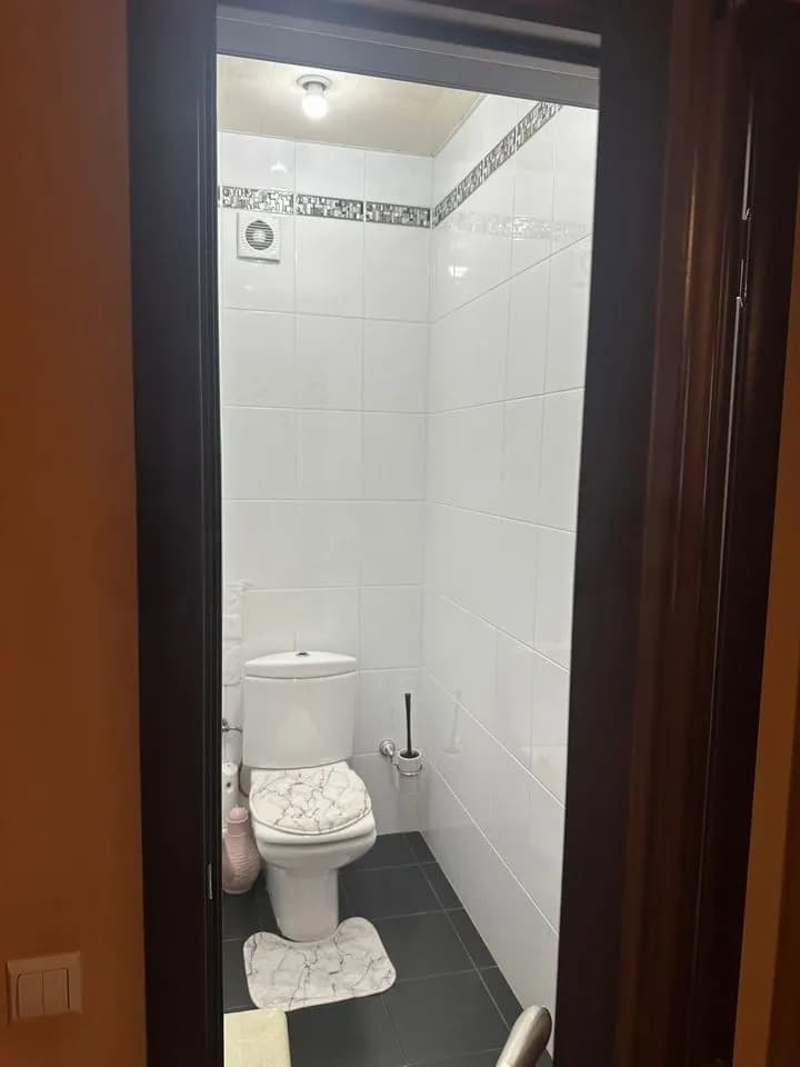 Продается 4-комн. квартира, 100.2 м²