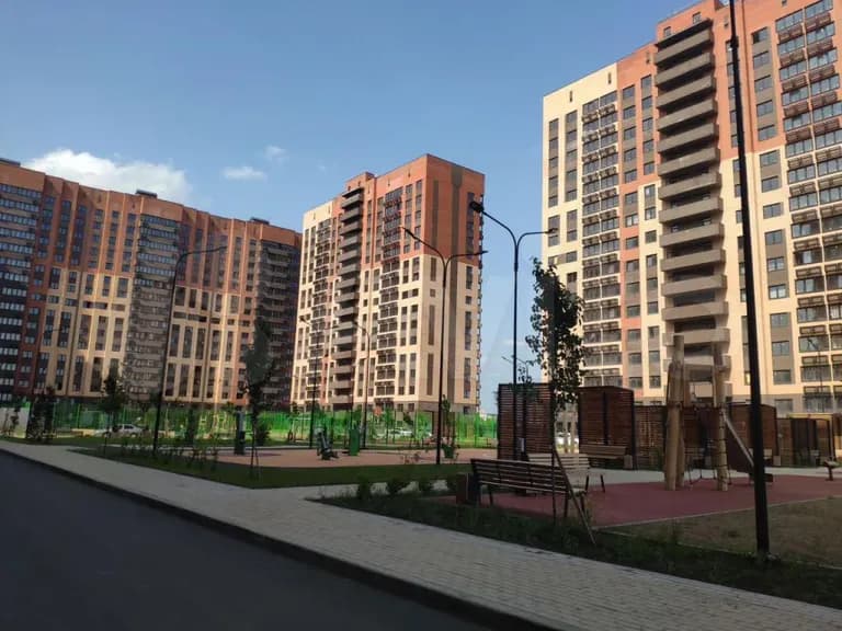 Продается 2-комн. квартира, 53 м² — фото 2