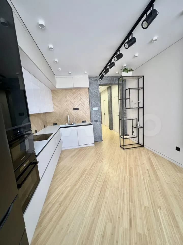 Продается 2-комн. квартира, 76.2 м² — фото 3