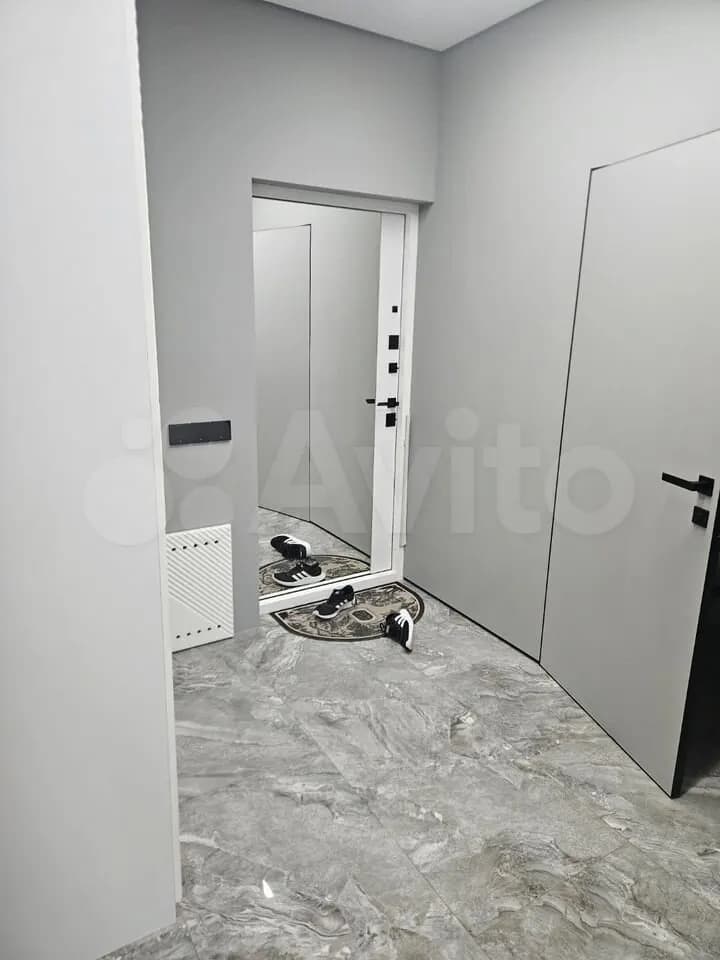 Продается 1-комн. квартира, 96.6 м²