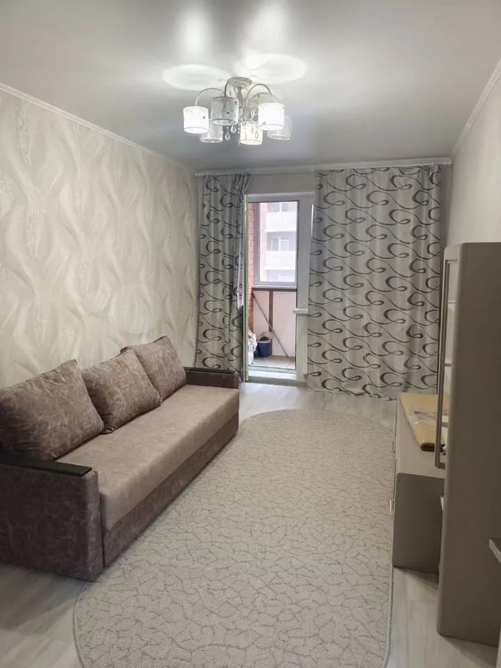 Продается 2-комн. квартира, 59.3 м²