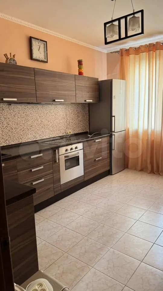 Продается 2-комн. квартира, 72.3 м² — фото 2
