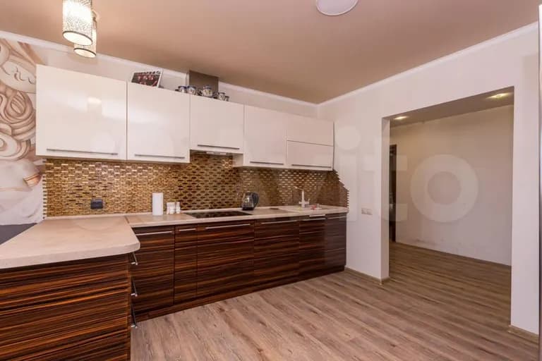 Продается 2-комн. квартира, 66 м² — фото 2