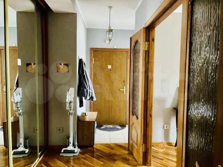 Продается 3-комн. квартира, 65.4 м² — фото 2