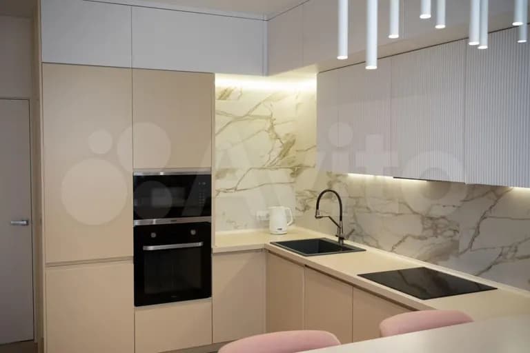 Продается 2-комн. квартира, 67 м²