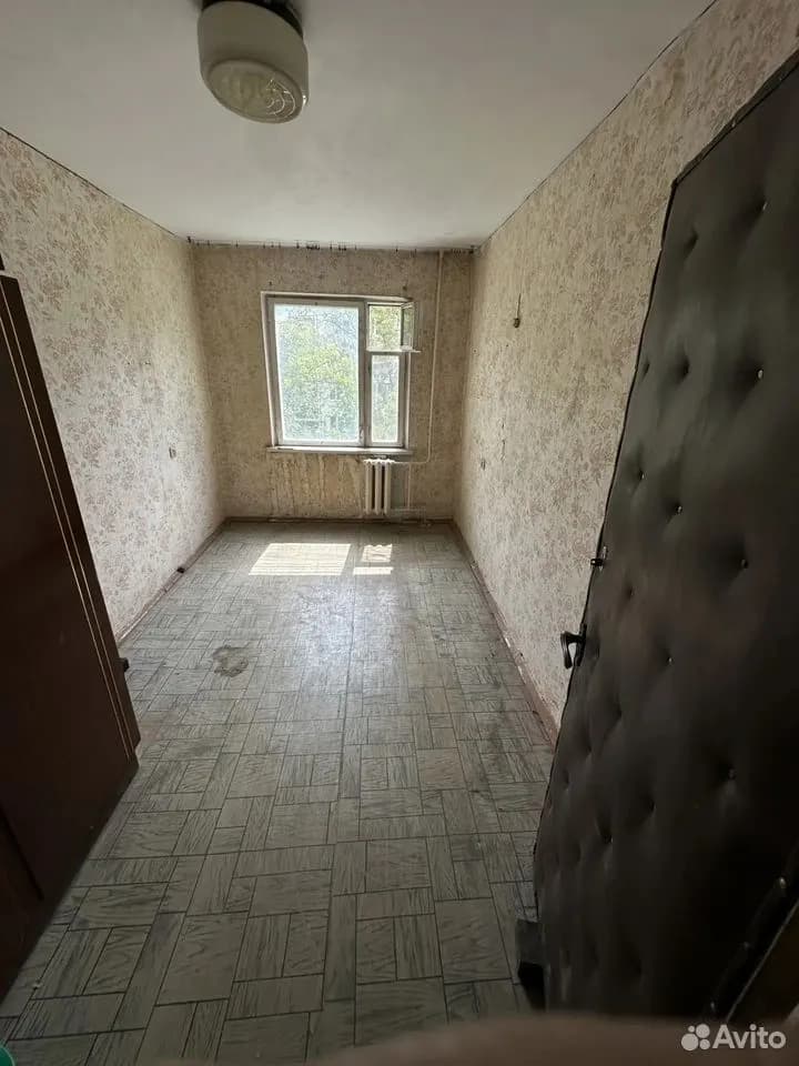 Продается 4-комн. квартира, 61 м²