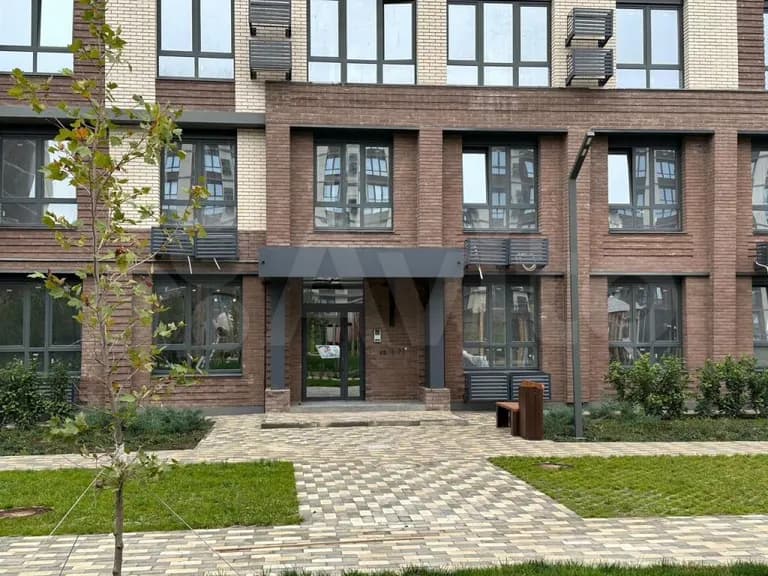 Продается 1-комн. квартира, 40.6 м² — фото 2