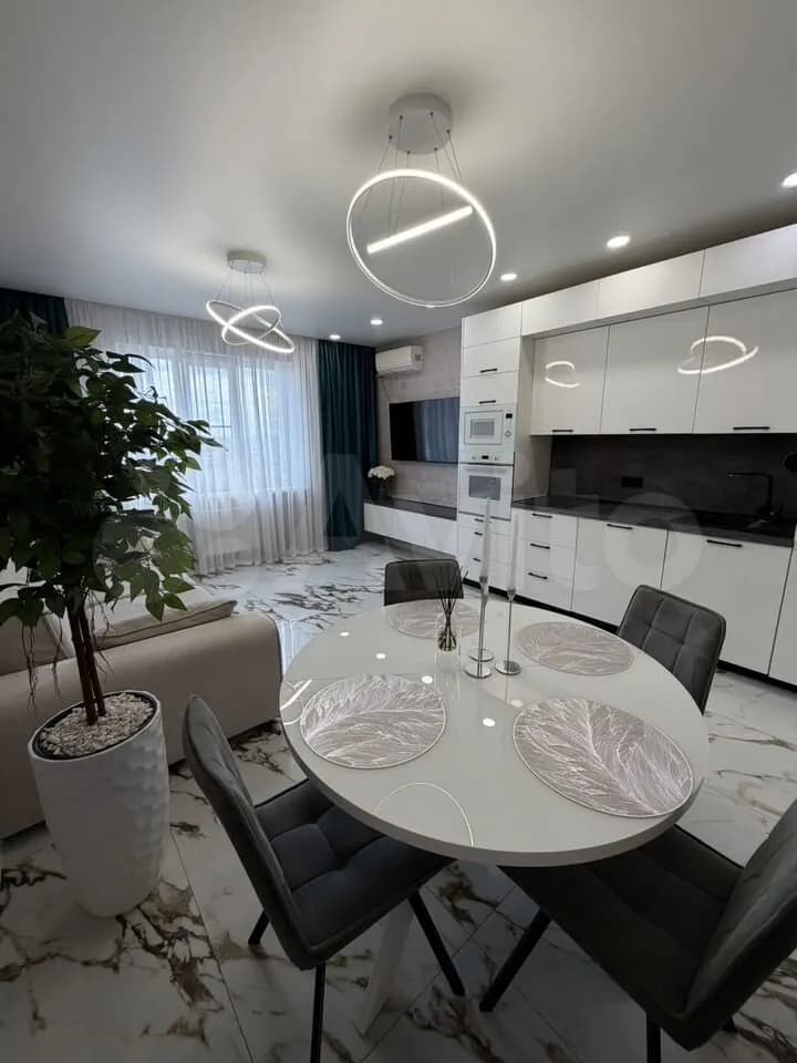 Продается 3-комн. квартира, 90 м²