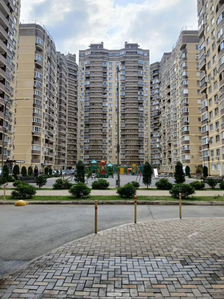 Продается 2-комн. квартира, 71 м²