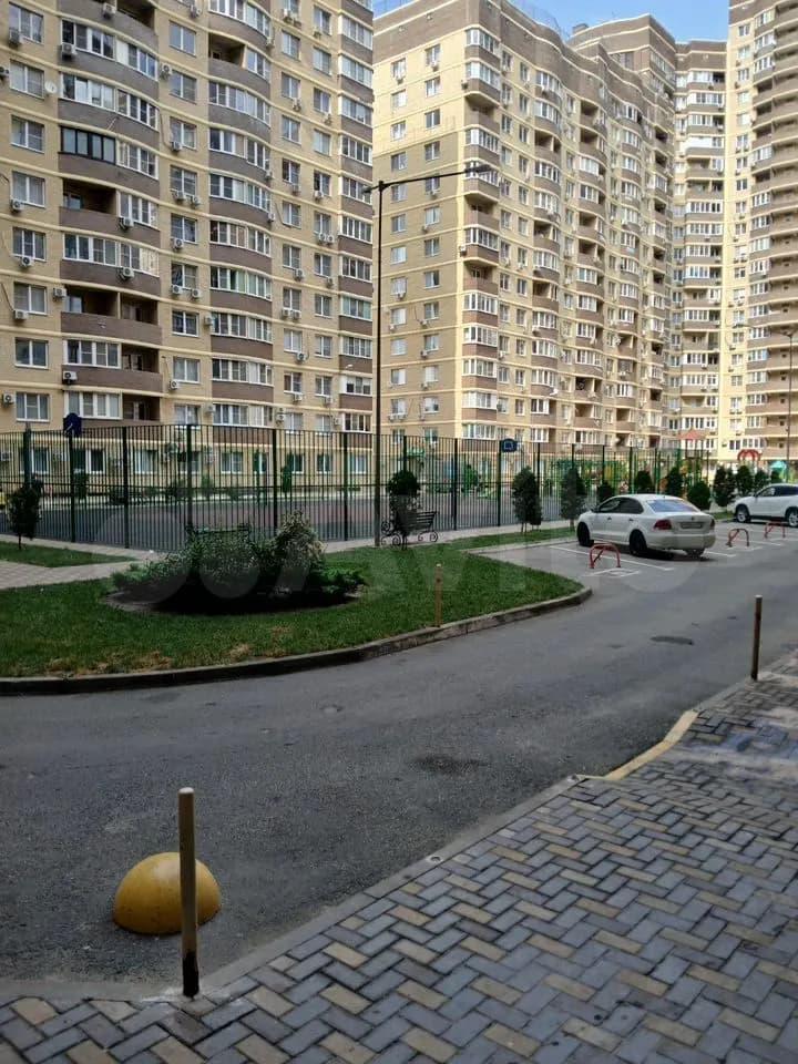 Продается 2-комн. квартира, 71 м² — фото 2