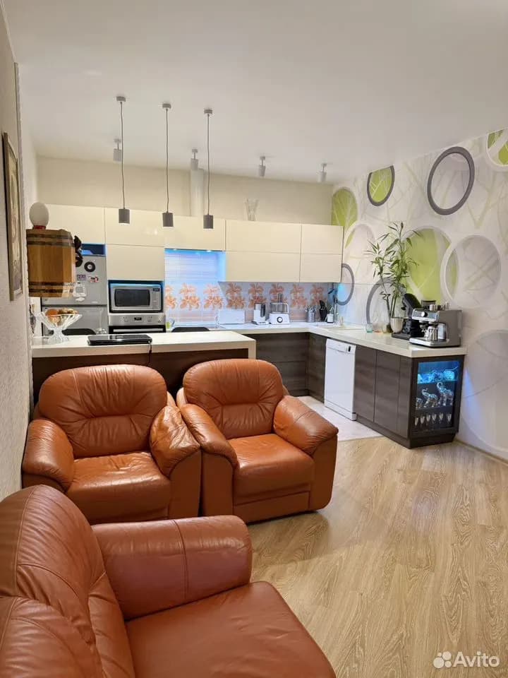 Продается 3-комн. квартира, 120 м² — фото 2