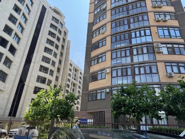 Продается 3-комн. квартира, 104.5 м²
