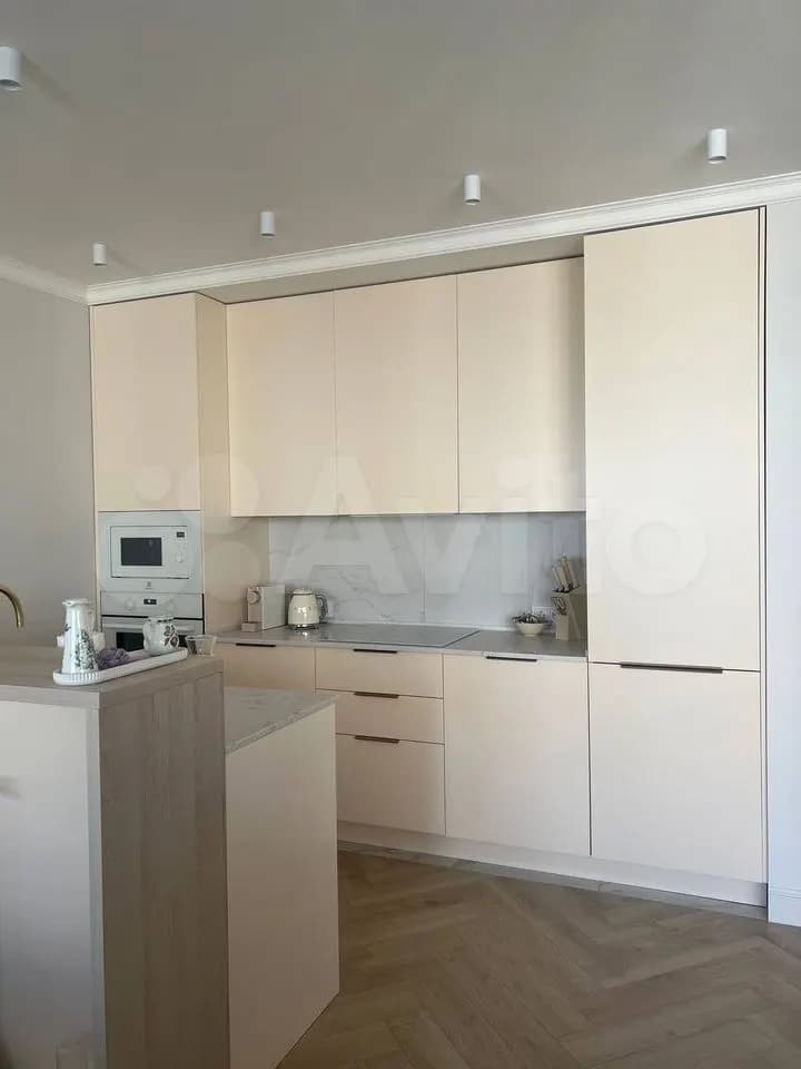 Продается 1-комн. квартира, 81 м² — фото 2