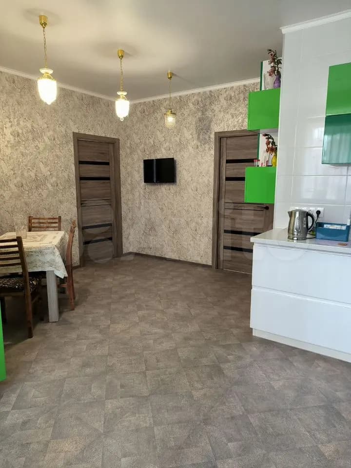 Продается 1-комн. квартира, 50 м² — фото 3