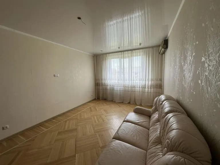Продается 4-комн. квартира, 96.4 м² — фото 2
