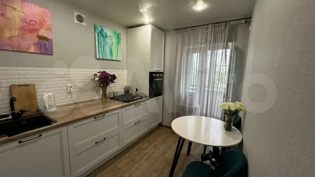Продается 2-комн. квартира, 49.1 м²