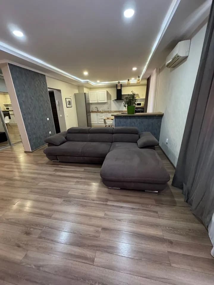 Продается 2-комн. квартира, 63.9 м² — фото 2