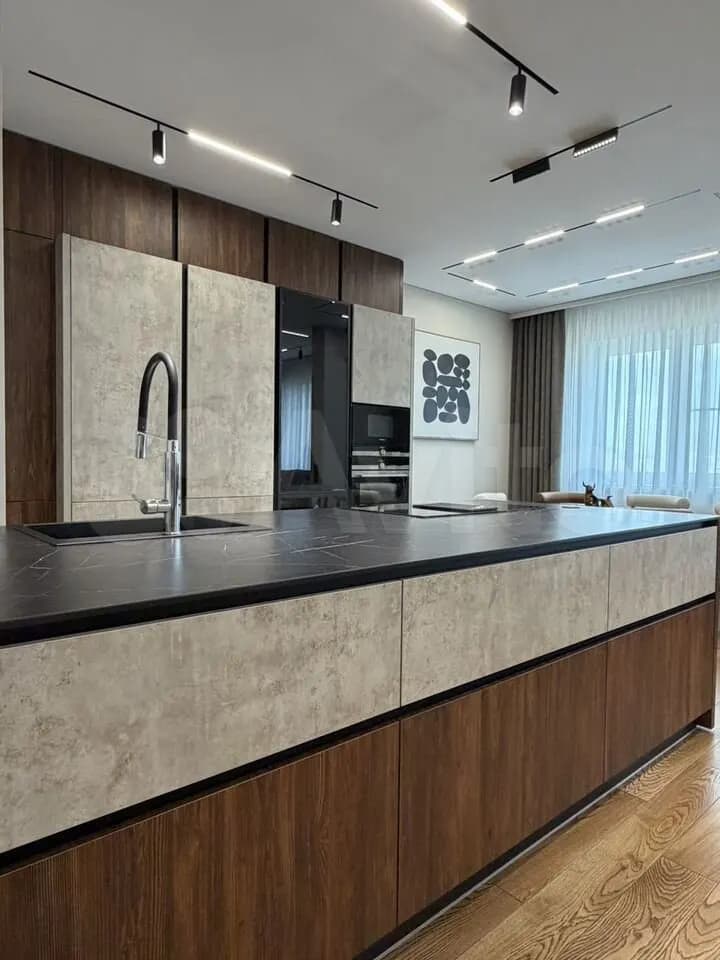 Продается 3-комн. квартира, 120 м²