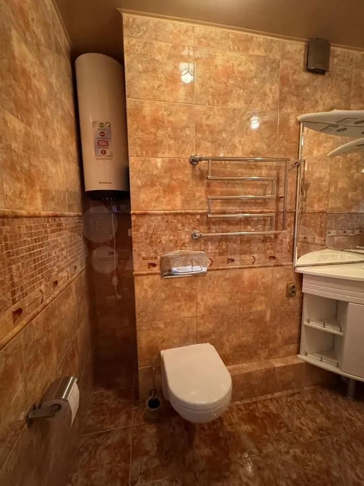 Продается 1-комн. квартира, 45 м² — фото 4