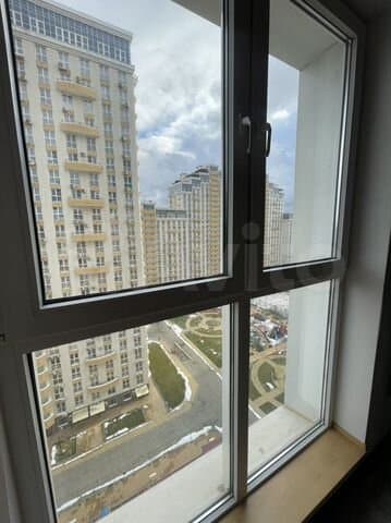 Продается 1-комн. квартира, 97.5 м² — фото 2
