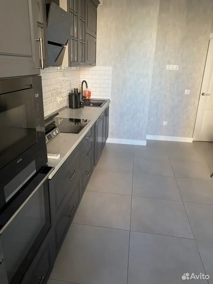 Продается 2-комн. квартира, 67.9 м² — фото 2