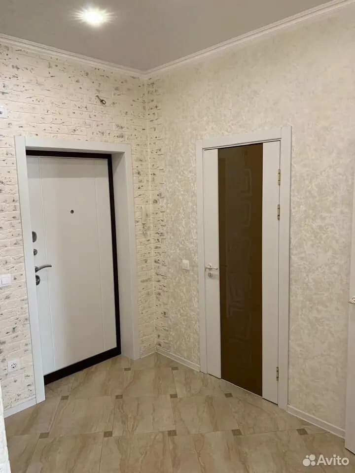 Продается 1-комн. квартира, 50 м² — фото 2
