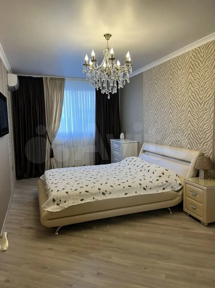 Продается 1-комн. квартира, 42 м²