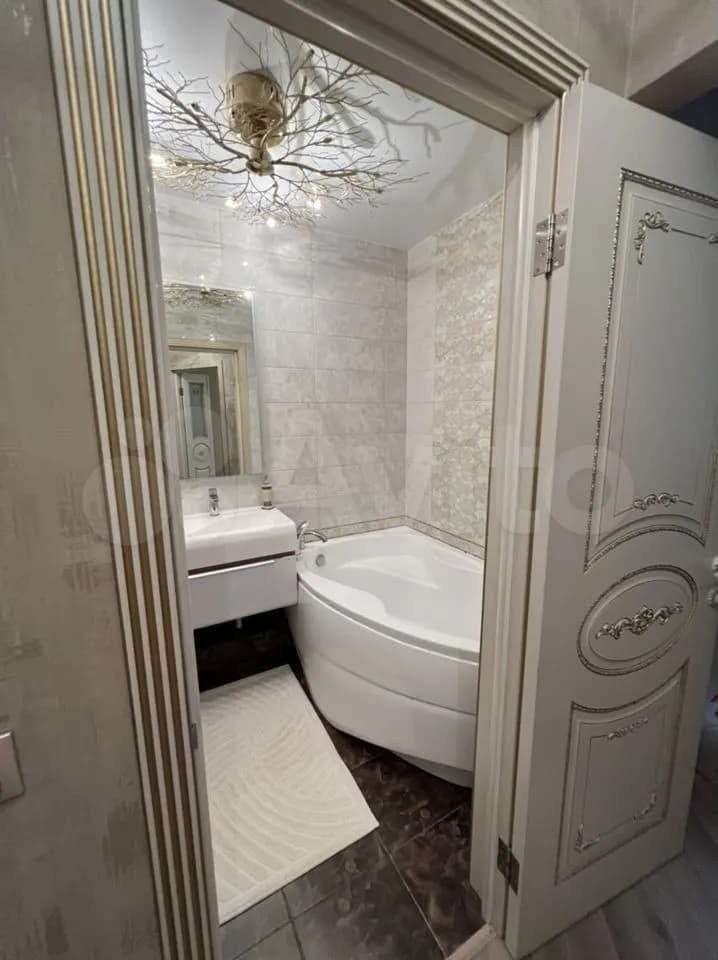 Продается 1-комн. квартира, 42 м² — фото 5