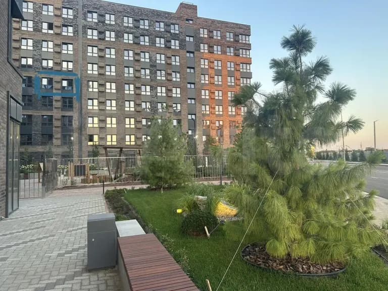 Продается 1-комн. квартира, 43.4 м² — фото 2