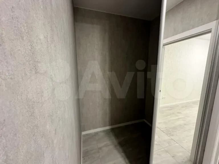 Продается 1-комн. квартира, 43 м² — фото 3